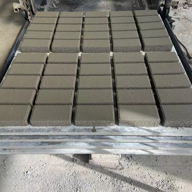 水泥花砖是不是荷兰砖